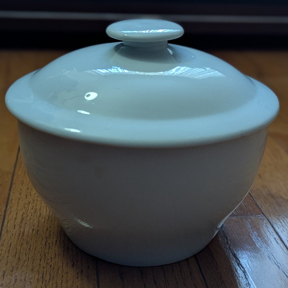 8" White Ceramic Bowl with Lid